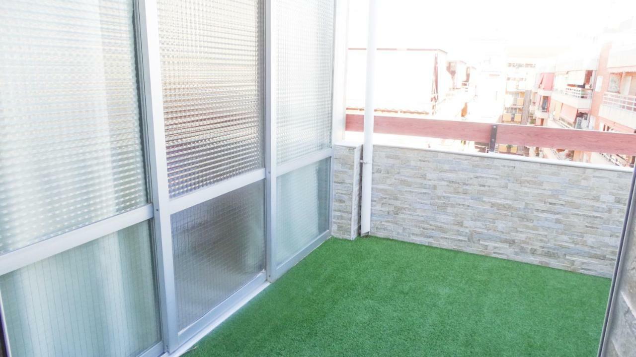 Apartmán Atico Centro Almendros Trg Benidorm Exteriér fotografie